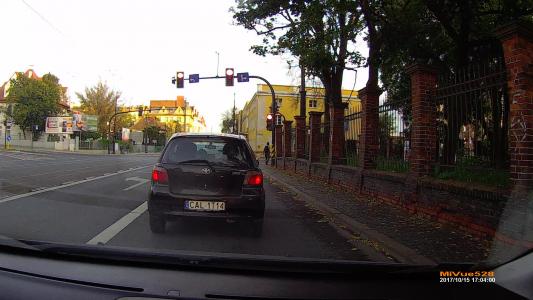 TOYOTA YARIS 1.0 BASE (CAL1T14)
