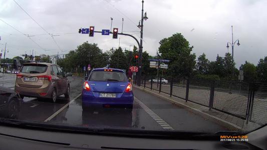 HYUNDAI IX20, lata produkcji: 2010-2015 (CT2054J)