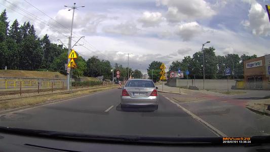 MERCEDES-BENZ C 180 AVANTGARDE (CT4339N)