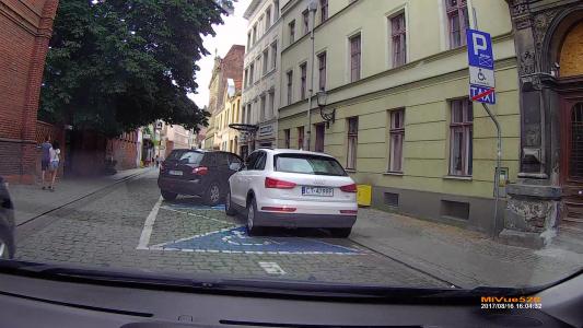 AUDI Q3 14- (CT4799P)