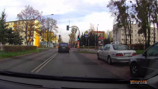 MERCEDES-BENZ E 220 CDI                 MR`00 210 (CT5762J)