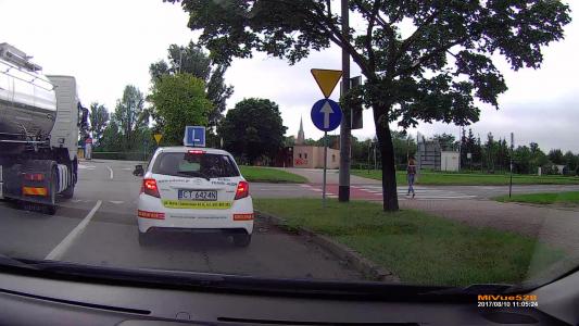 TOYOTA YARIS (CT6424N)