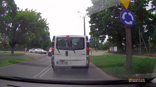 RENAULT TRAFIC - (CT6832K)