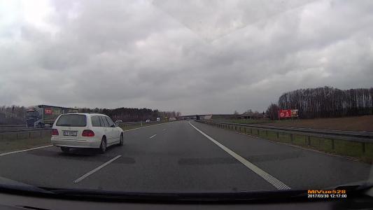 MERCEDES-BENZ E 220 CDI MR`00 210 (CT6982J)