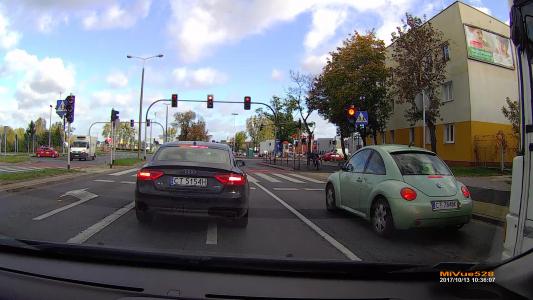 VOLKSWAGEN NEW BEETLE (CT7848K)