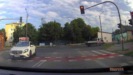 MERCEDES-BENZ GLA                   MR`13 E6 X156 (CT8208M)