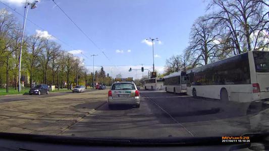 TOYOTA AVENSIS SEDAN (CT8394N)