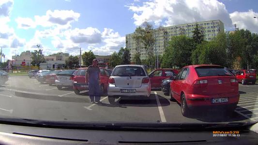 TOYOTA YARIS 1.3 (CT9649L)