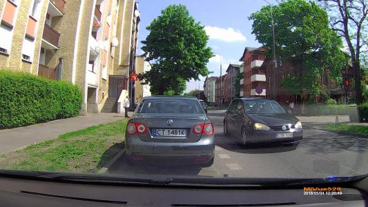 VOLKSWAGEN GOLF V (CTR1UR8)