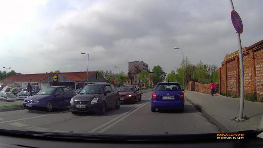 SUZUKI SWIFT - (CTR8HW6)