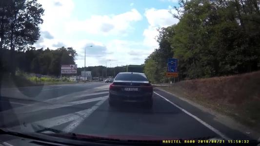 BMW M 760I (FZ9322J)