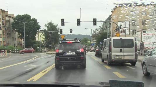 MITSUBISHI OUTLANDER (KT1718A)