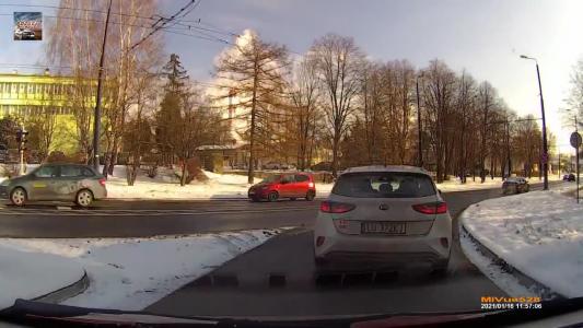 KIA CEED 1.6 T-GDI GT (LU372KJ)