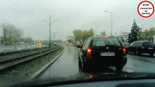 SKODA OCTAVIA COMBI (PO8645M)