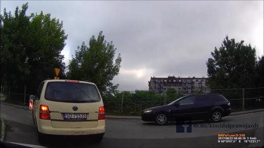VOLKSWAGEN TOURAN 1.9 TDI (SD75535)