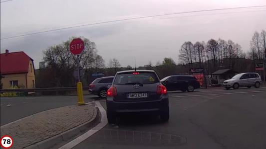 TOYOTA AURIS MR