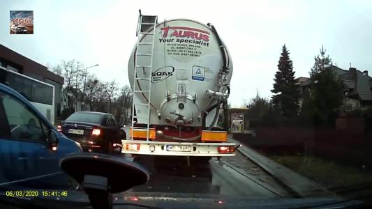 SKODA OCTAVIA III 17- (WR7140X)