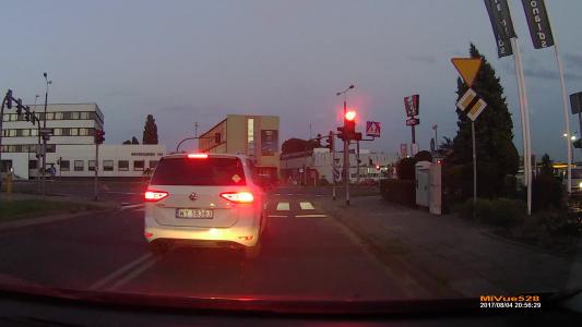 VOLKSWAGEN TOURAN (WY1838J)