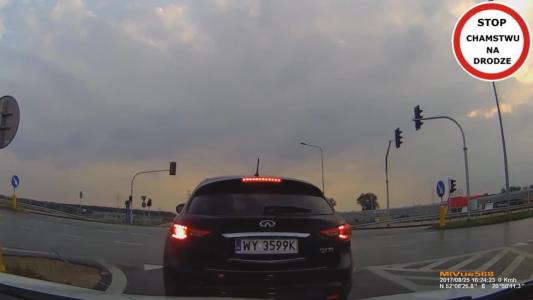 INFINITI QX70 13- (WY3599K)