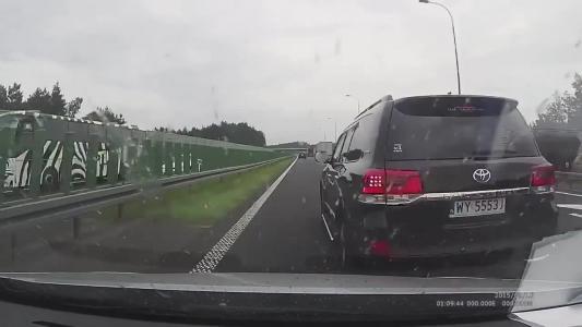 TOYOTA LAND CRUISER V8 16- (WY5553J)