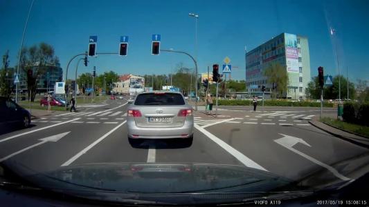 TOYOTA AVENSIS (WY9346E)