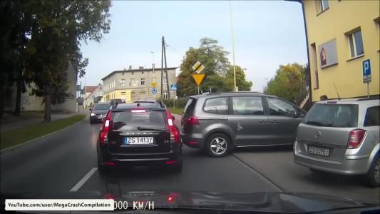 VOLVO V50 (ZS1413Y)