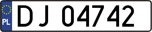 DJ04742