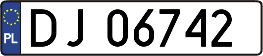 DJ06742