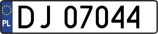 DJ07044