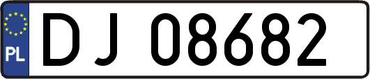 DJ08682