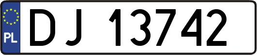 DJ13742