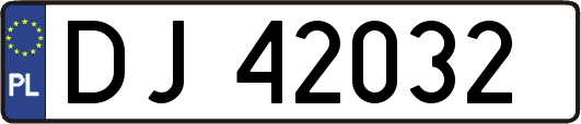 DJ42032