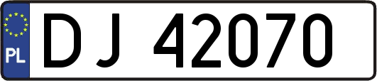 DJ42070