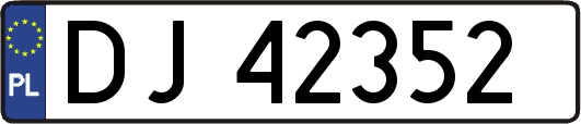DJ42352