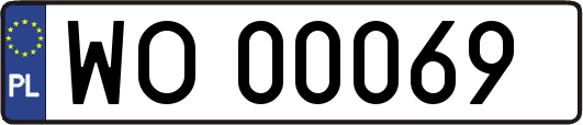 WO00069