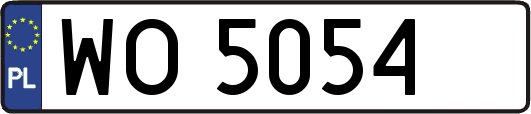 WO5054