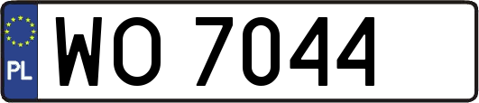 WO7044