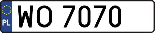WO7070